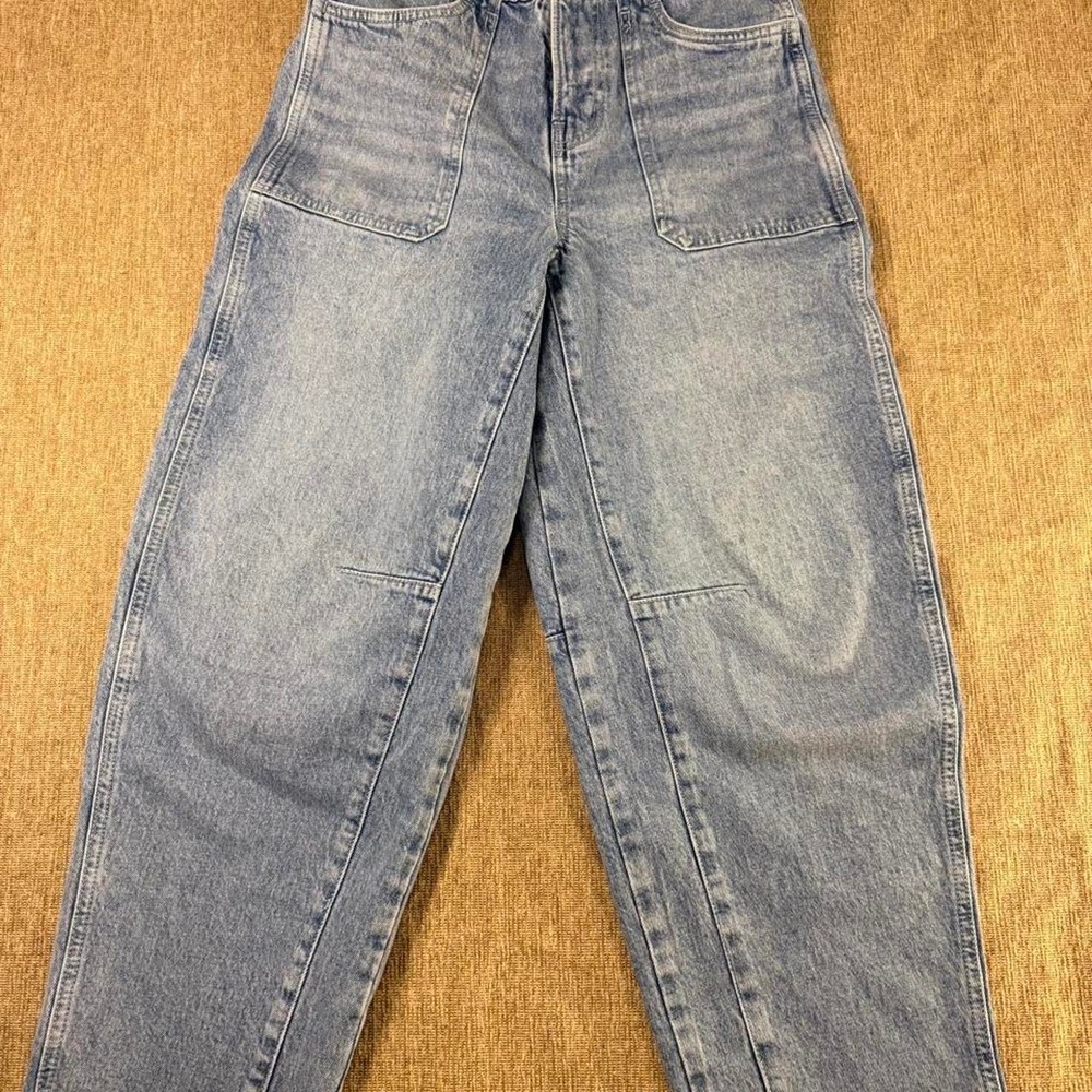 Free Assembly Womens Light Wash High Waisted Barrel Wide Leg Jeans 0